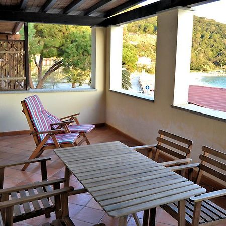 Le Soleil Διαμέρισμα Spiaggia di Cavoli Εξωτερικό φωτογραφία